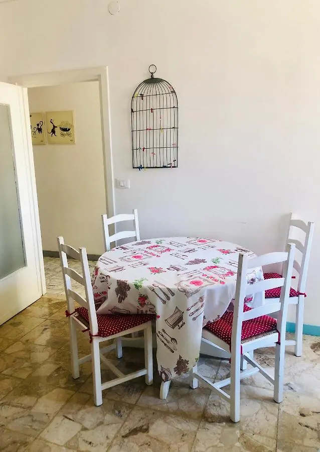 Peaceful Apartment 1 Minute Walk To The Beach Ventimiglia